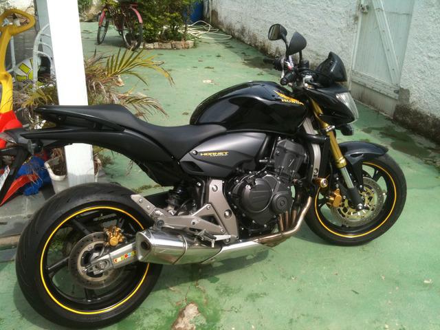 Hornet 600F 2010 preta 2010 muito nova