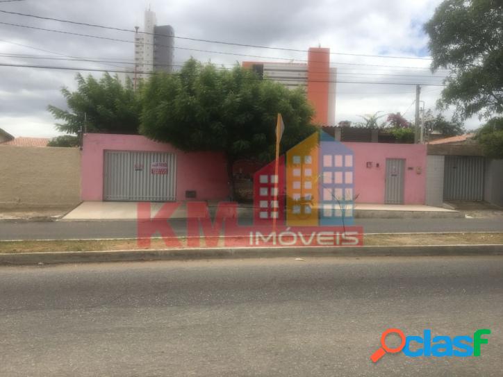 KM Imoveis vende excelente casa no Alto de São Manoel.