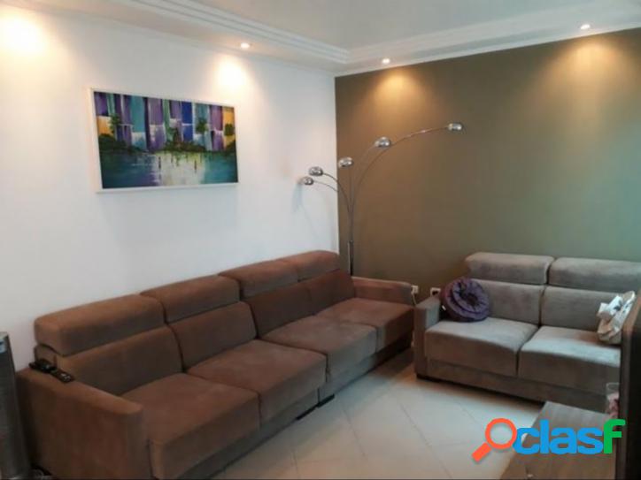 Lindo Apto sem condomínio 2 dorms, 2 vagas, 74 m².
