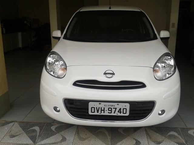Nissan March 1.0 / 2014