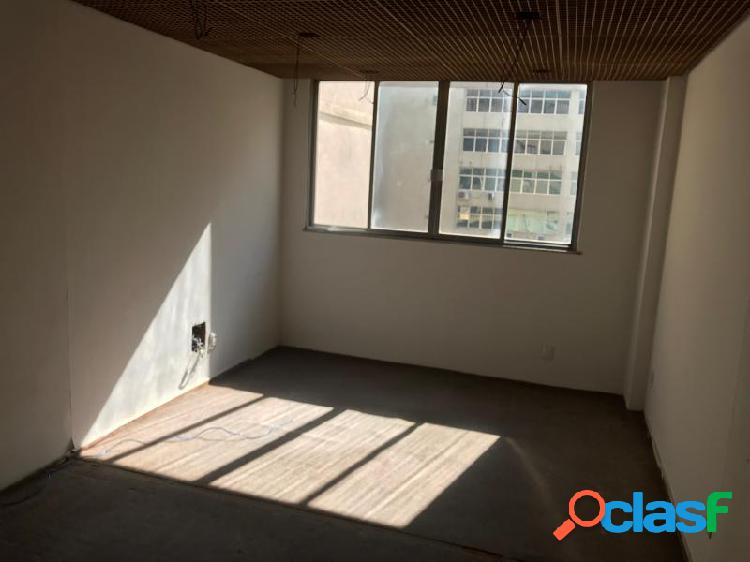 Sala Comercial com 41 m2 em Rio de Janeiro - Centro por 1.25