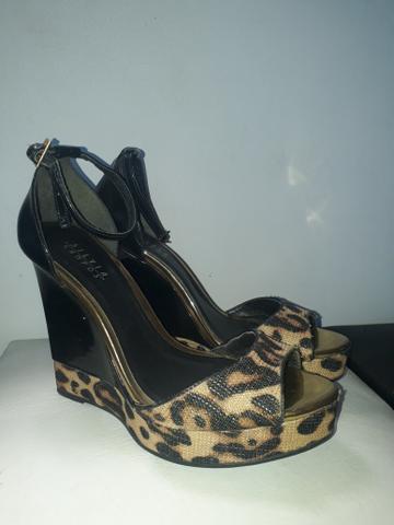 Sapatos seminovos