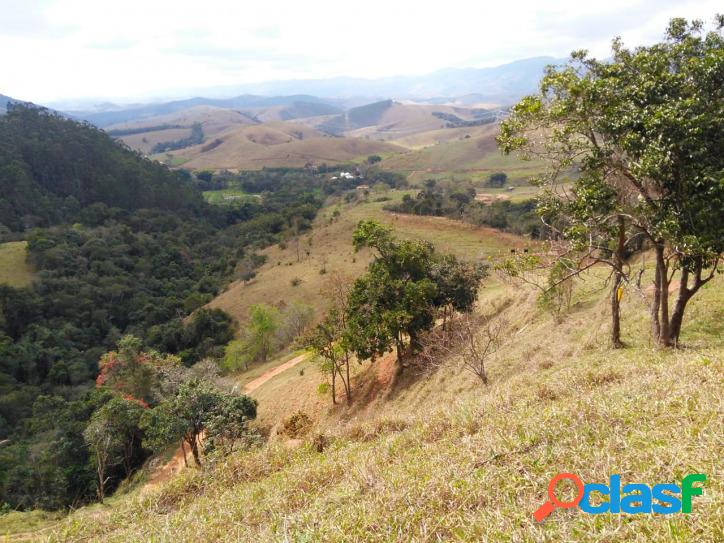 Sitio localizado na cidade de Roseira