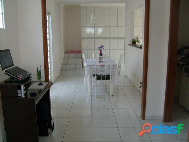 Sobrado - Venda - Araras - SP - Jd. Bela Vista