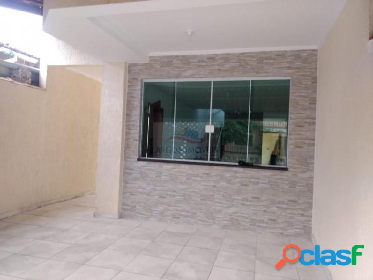 Sobrado com 3 dorms em Praia Grande - Guilhermina por 490