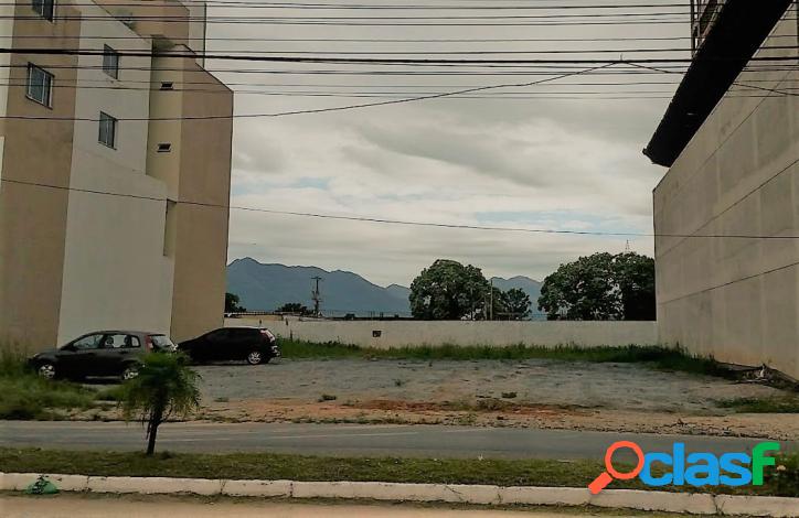 Terreno com 426 m² com viabilidade comercial