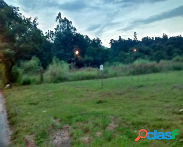 Terreno comercial em Alphaville a venda com 756 m²