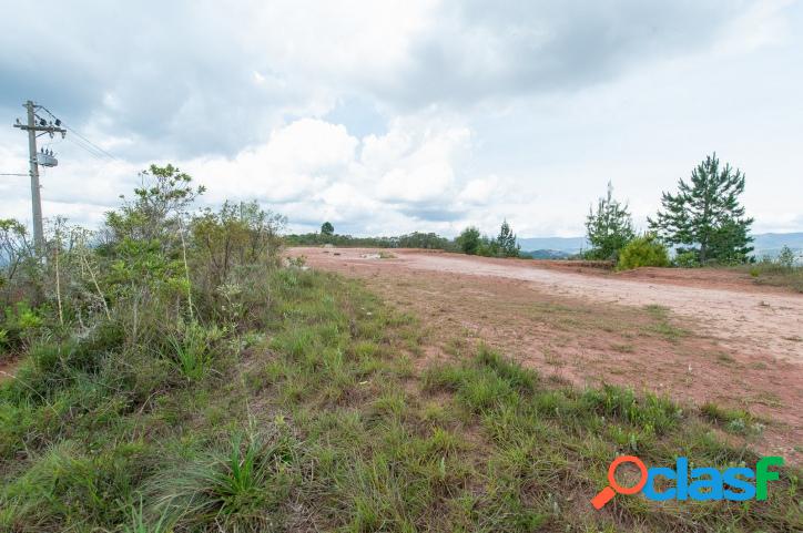 Terreno em Condomínio - Campos do Jordão.