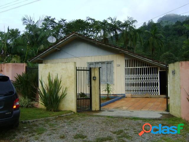 Vende-se casa de madeira em Jaraguá do Sul SC