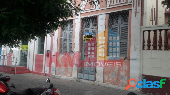 Vende-se casa no Centro de Mossoró