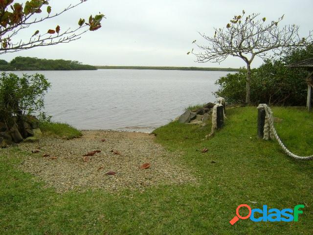 Vende-se terreno na Barra do Itapocú em Barra Velha