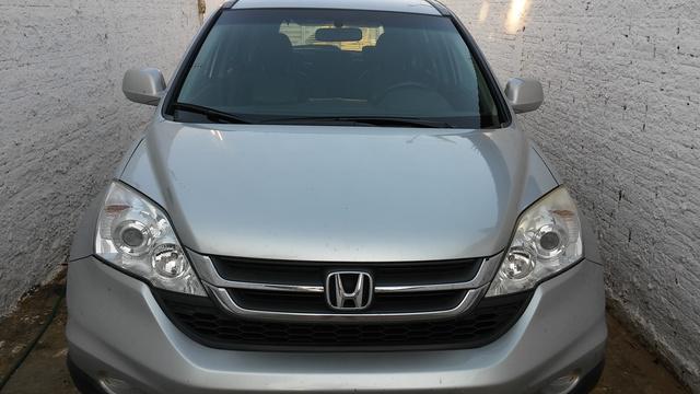 Vendo HONDA CR-V 4X2 2010 COMPLETO.