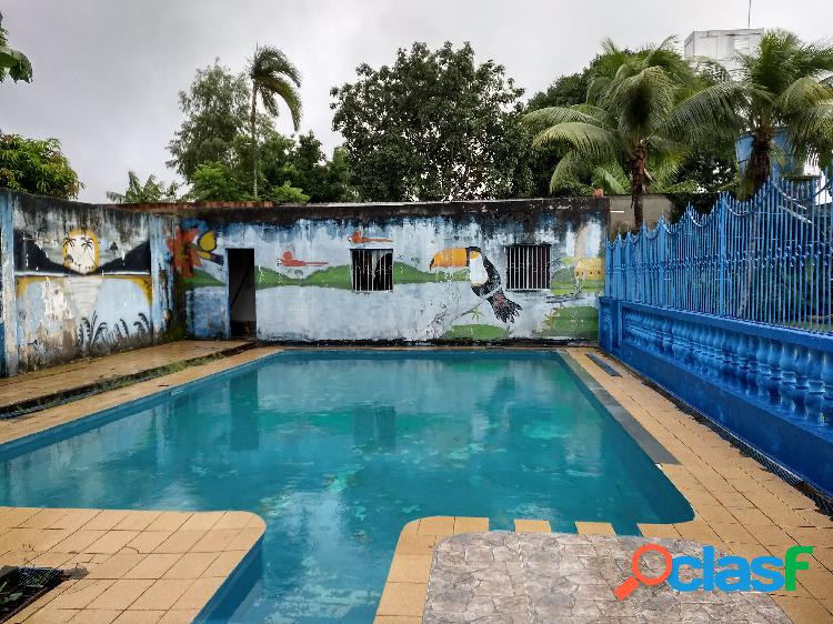 Vendo excelente Casa no Campos Eliseos com piscina, Otima