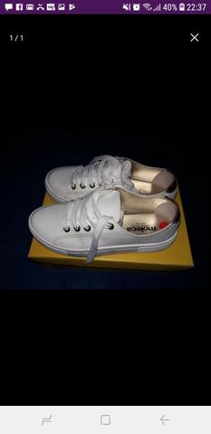 Vendo tenis moleca