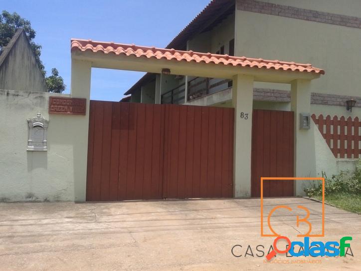 Ótima Casa Duplex com 2 quartos em Condomínio no