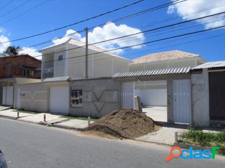 Ótima casa duplex em condomínio, primeira locação nova,