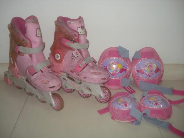 vendo patins infantil da hello kitty rosa usado em perfeito