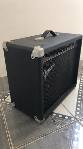 Cubo Fender frontman 25r