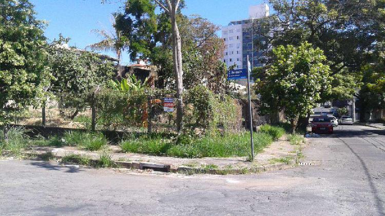 Lote, Castelo