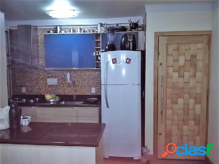 Apartamento 3 Dormitórios 67m² com suíte - Apartamento a