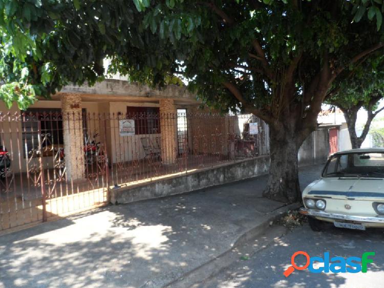 CASA NO BAIRRO BANDEIRAS A VENDA - Casa a Venda no bairro