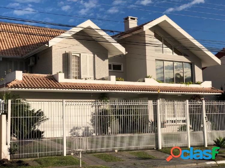 Casa Alto Padrão na Baronesa - Casa a Venda no bairro