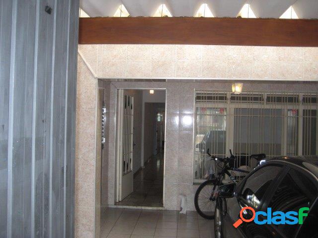 Casa para venda ou locação em Pinheiros.