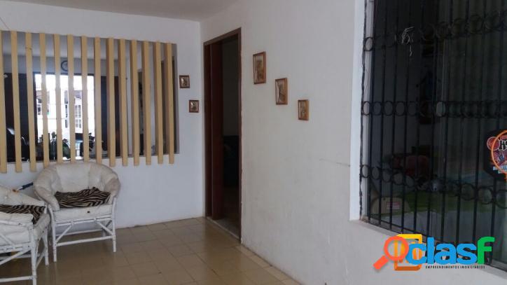Excelente casa na Av. Principal do Cohajap