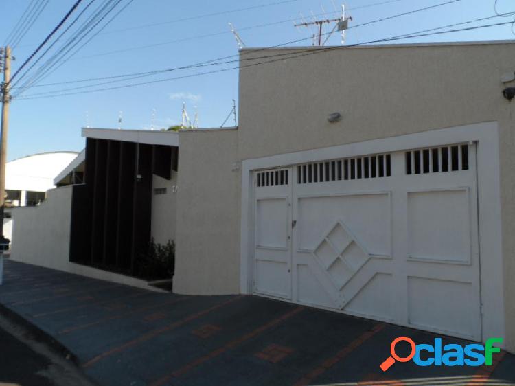 LINDA CASA BAIRRO ACLIMAÇÃO EM ARAÇATUBA - Casa a Venda