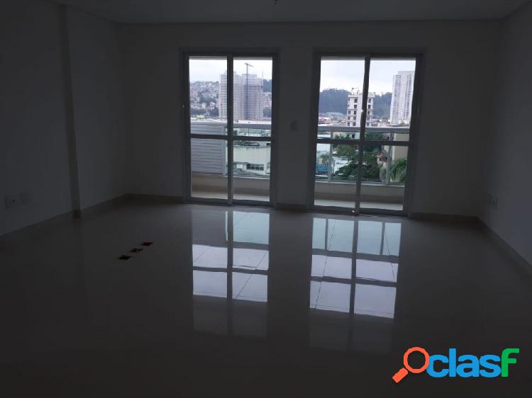 SALA COMERCIAL COM 44m² PARA LOCAÇÃO NA VILA GALVÃO -