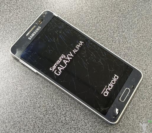 Samsung Galaxy Alpha (tela quebrada)