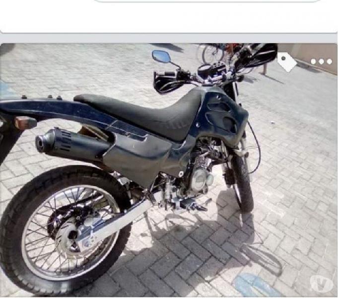 Vendo ou troco moto traxx jh 125