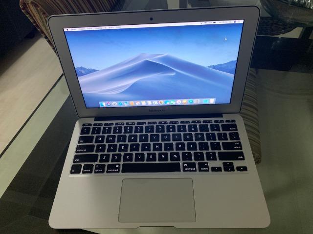 Apple Macbook Air 11p, Core Igb, Mid gb RAM,