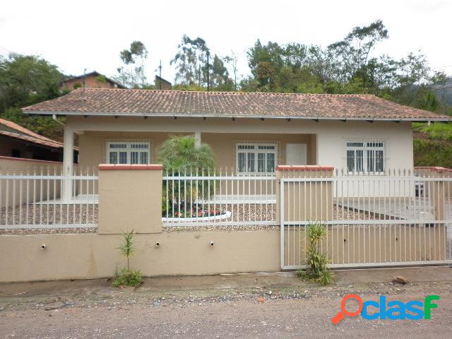 Casa - Casa a Venda no bairro Belchior Baixo - Gaspar, SC -