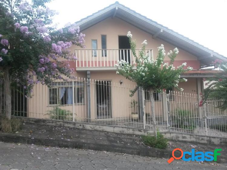 Casa - Casa a Venda no bairro Itoupava Norte - Blumenau, SC