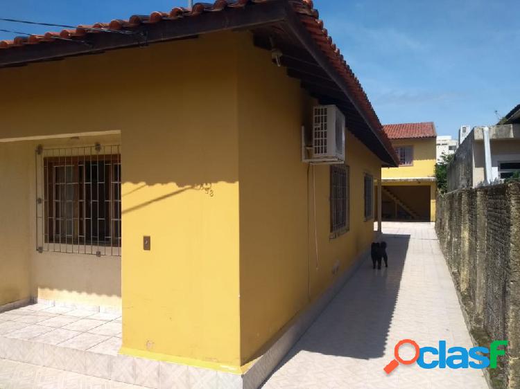 Casa a Venda no bairro Capoeiras - Florianopólis, SC -