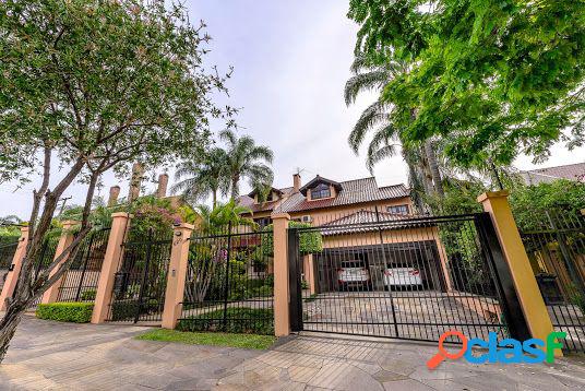 Casa a Venda no bairro Chácara das Pedras - Porto Alegre,