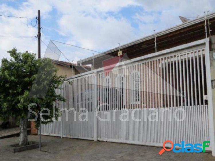 Casa a Venda no bairro Jardim Ipaussurama - Campinas, SP -