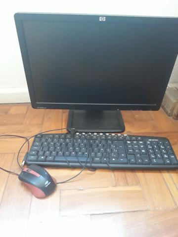 Monitor, teclado e mouse