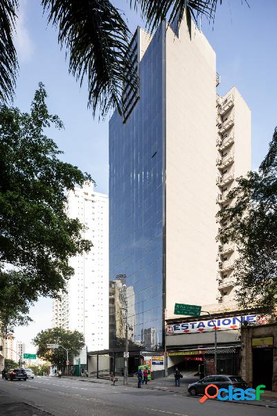 PRÉDIO COMERCIAL 4.500m², 15 PVTOS CENTRO - Edifício