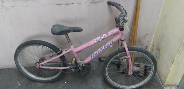 Bicicleta feminina zeradinha