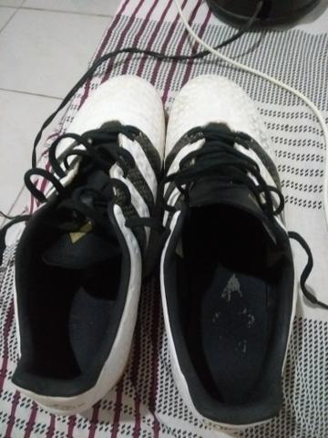 Chuteira Adidas original!