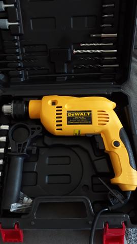 Furadeira parafusadeira completa dewalt profissional