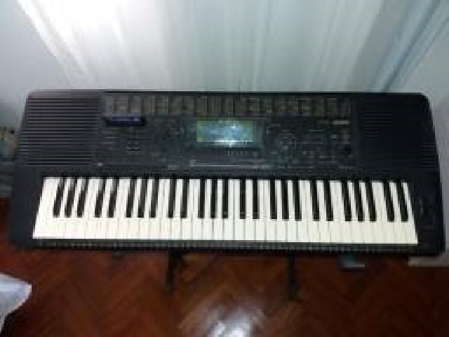 Vendo teclado Yamaha psr 520