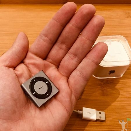IPod Shuffle Apple 2GB Space Gray
