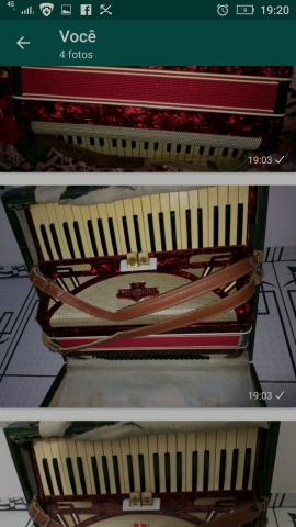 Acordeon Todeschini 120 baixo em ótimo estado