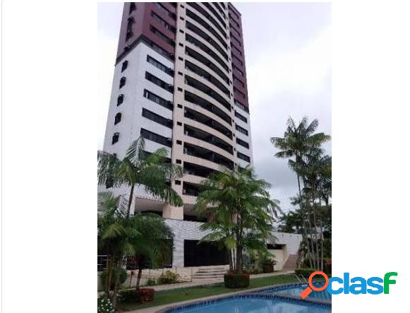 Alugo Amplo Apartamento na Efigenio Sales com 3 qts - Manaus