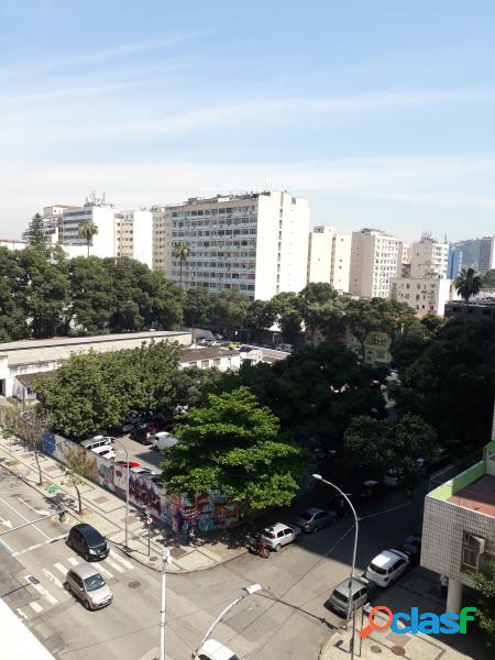 Apartamento com 1 dorms em Rio de Janeiro - Centro por 800