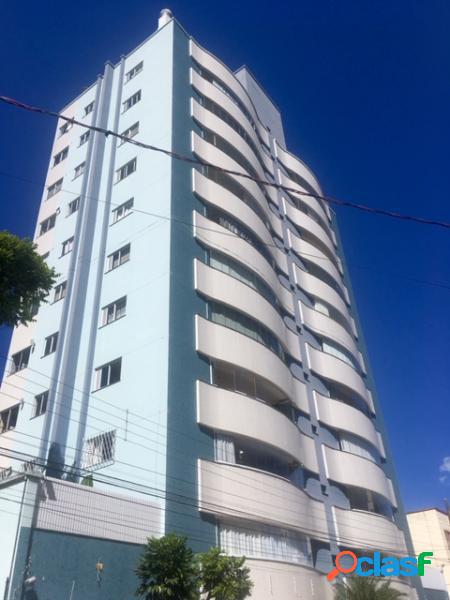 Apartamento com 2 dorms em Balneário Camboriú - Centro por