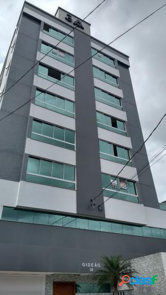 Apartamento com 2 dorms em Camboriú - Centro por 310 mil